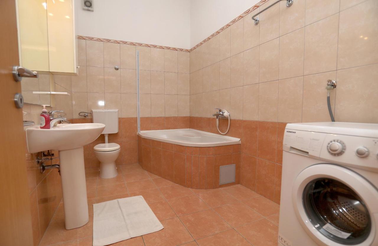 Vila Kuzmanic Трогир Экстерьер фото