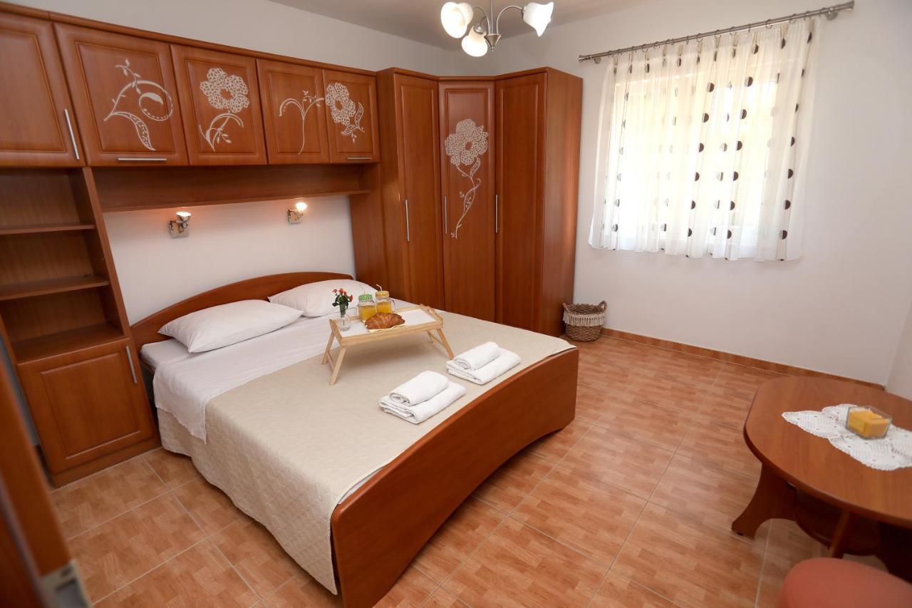 Vila Kuzmanic Трогир Экстерьер фото