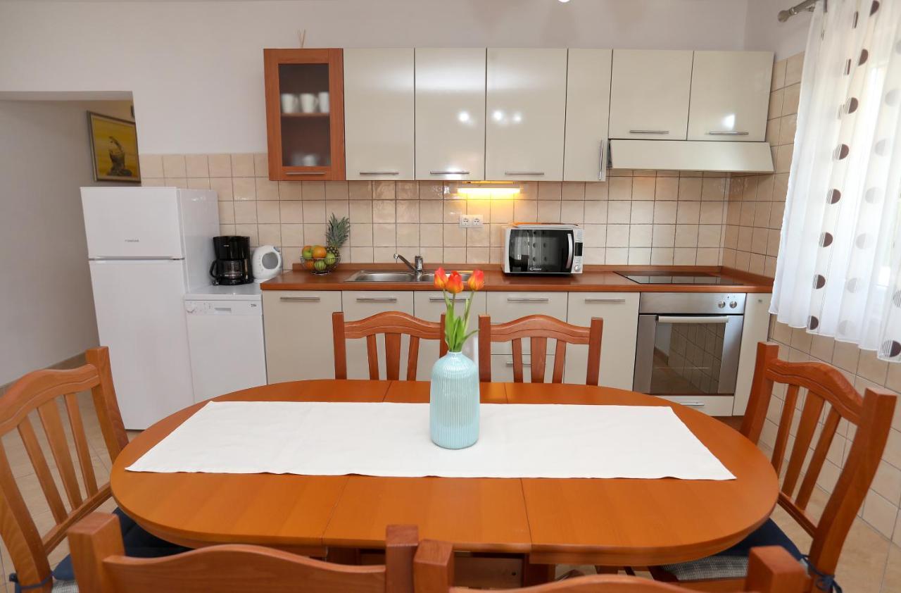 Vila Kuzmanic Трогир Экстерьер фото